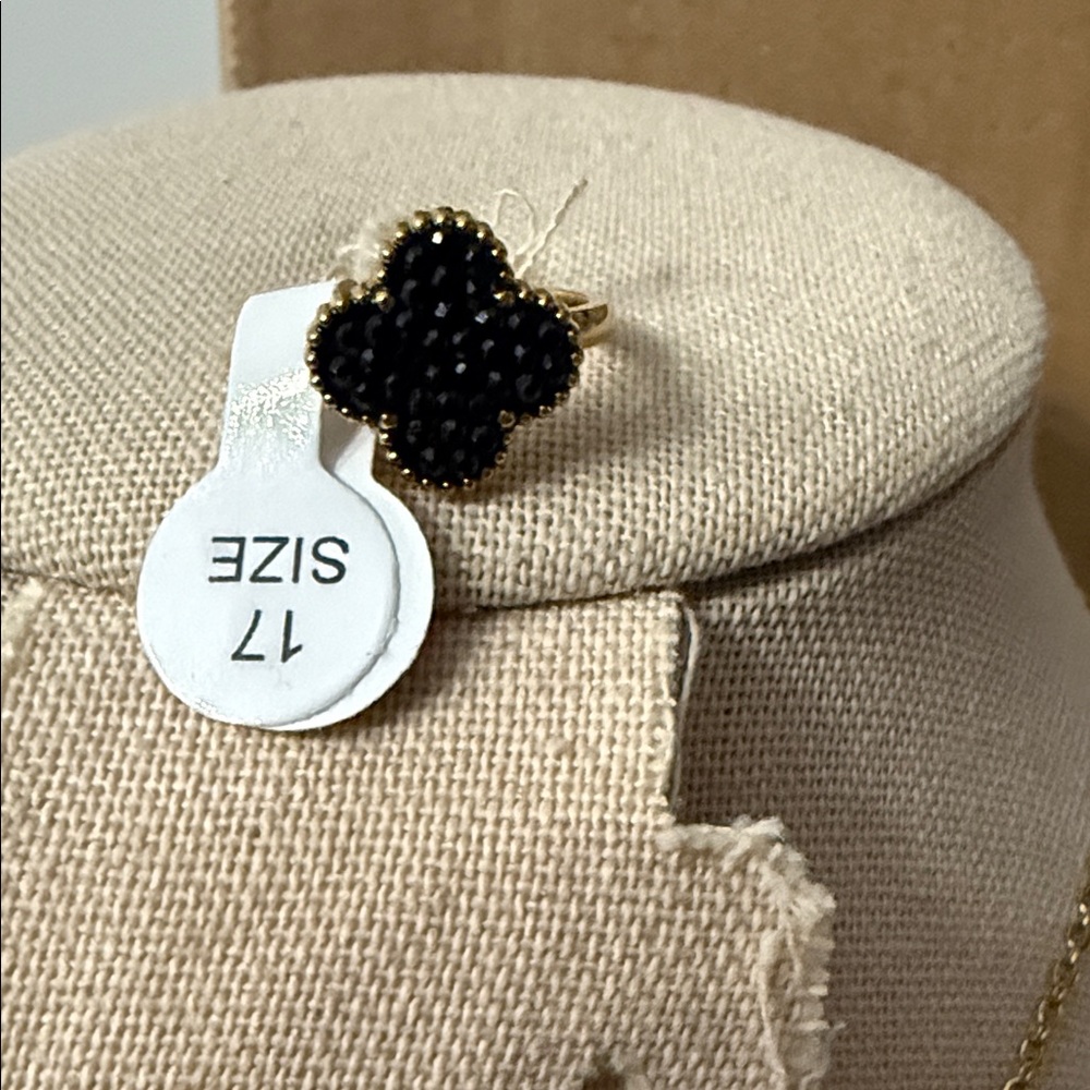 Stainless Steel Gold and Black Clover Necklace and Ring Set - Picture 4 of 7